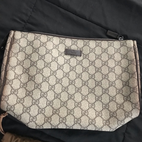 Gucci Clutch - Picture 2 of 8